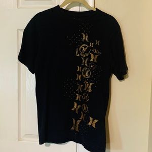 Hurley t-shirt